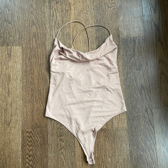 Abercrombie Nude Cowlneck Bodysuit - Picture 2 of 4